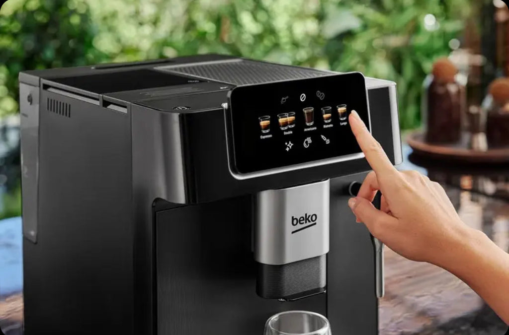 Beko CaffeExperto espresso machine with steam wand CEG7302B